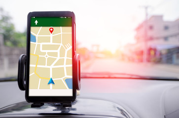 Studienarbeit Routing Smartphone mit einer Karte zur Navigation auf einer Autokonsole
